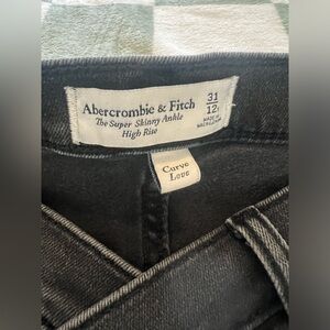 Abercrombie & Fitch Dark Gray Ankle Jeans